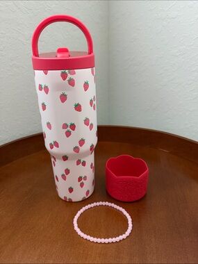 EUC Hydrojug Berry Cute 32oz sport